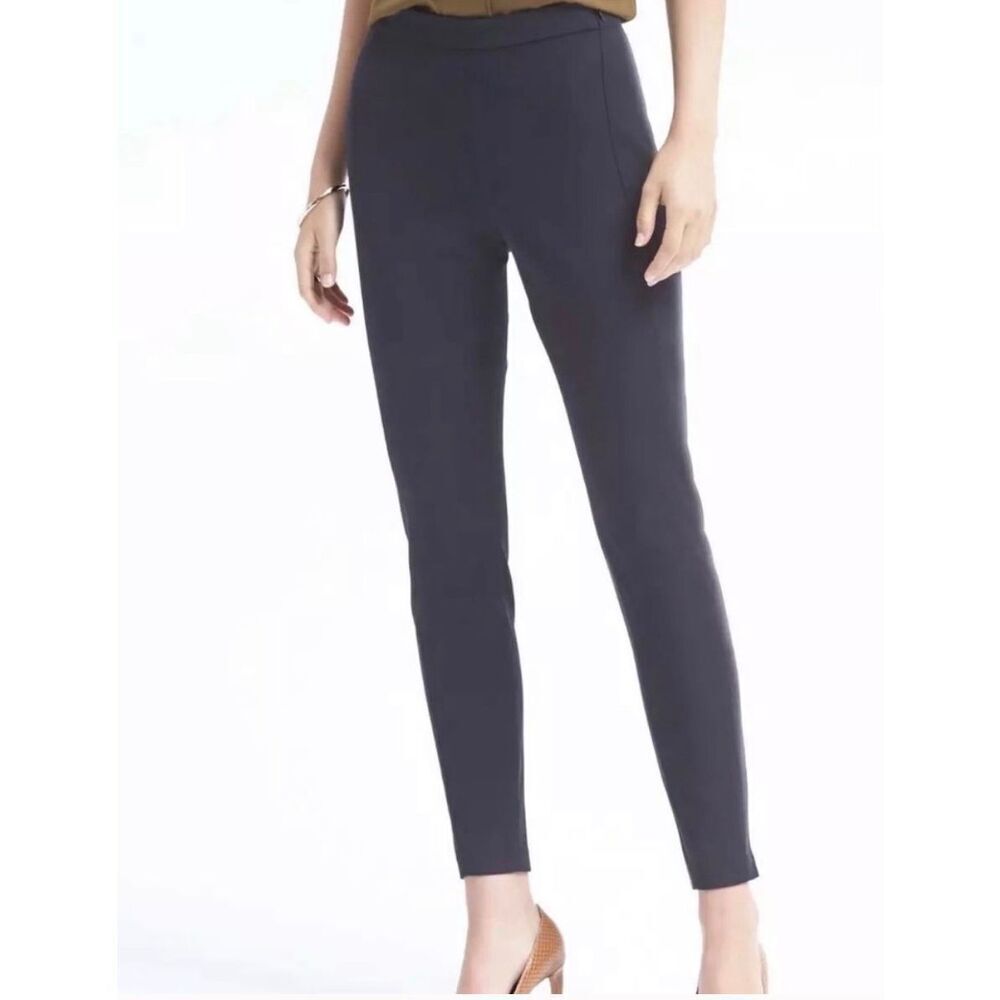 Banana Republic Devon navy dress pants size 6